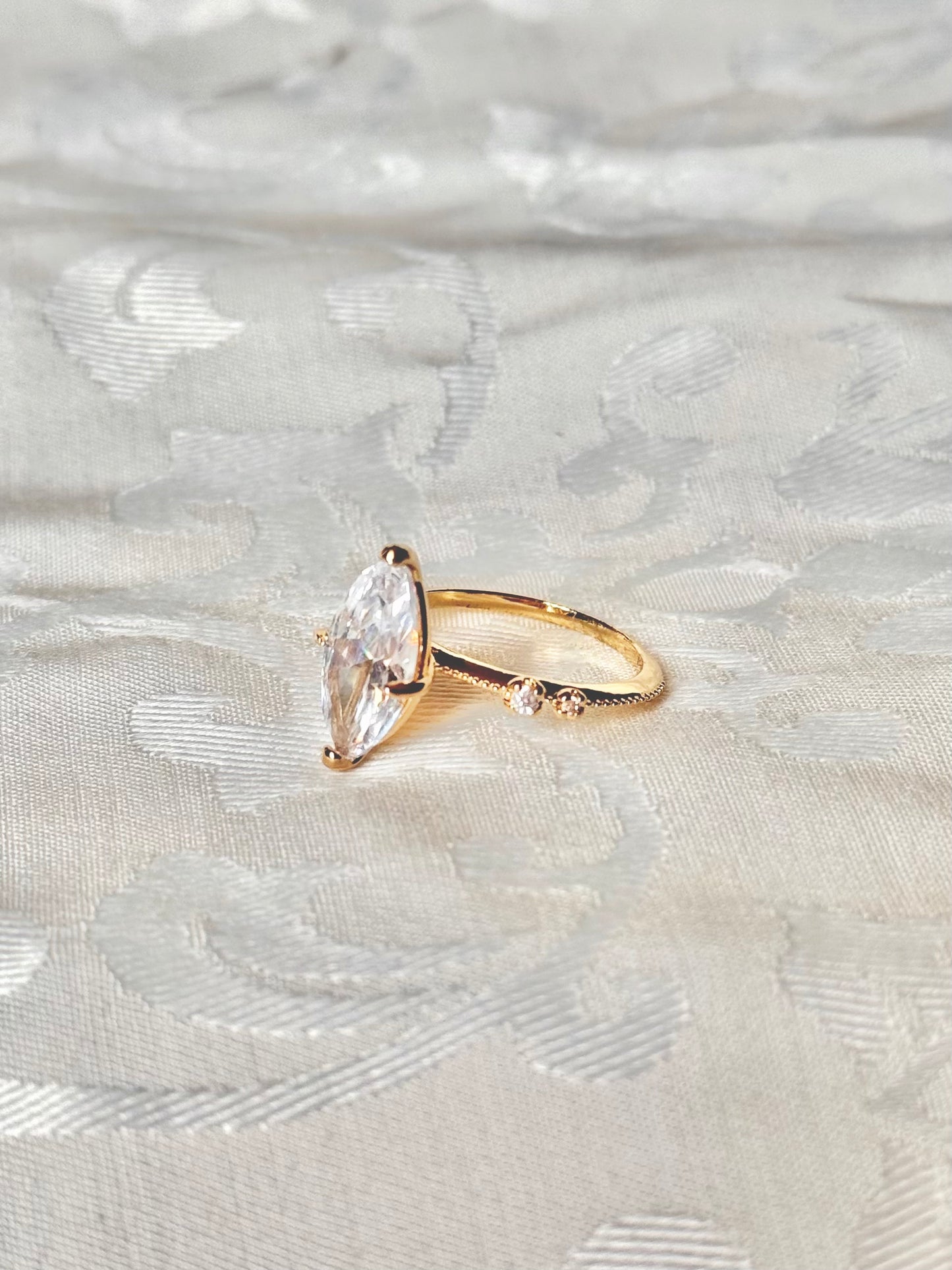 Marquise Lustre